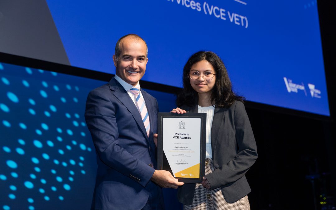 Justine Mogueis (class of 2018) receives Premier’s VCE Award 2019